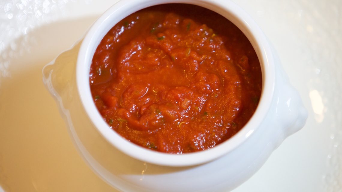 The Ultimate Guide to Tomato Sauce: Recipes, Tips, and Techniques.