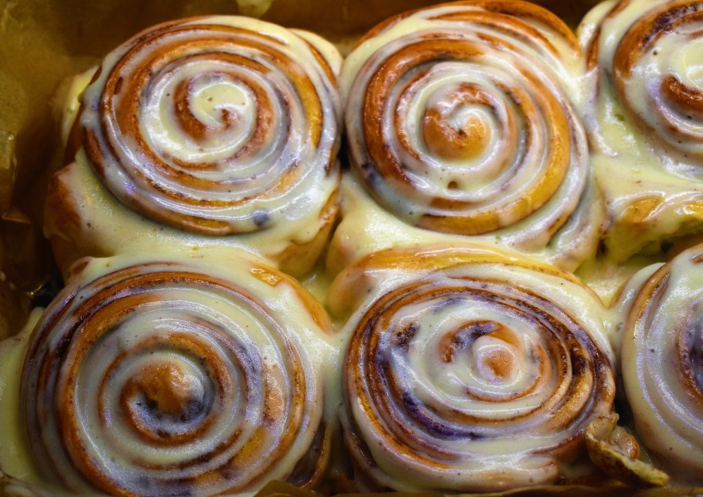 The Best and Easy Cinnabon Cinnamon Rolls Recipe.