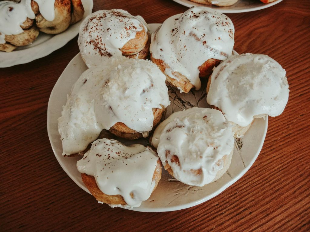 The Best and Easy American Cinnamon Rolls Recipe.