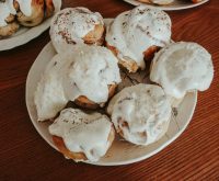 The Best and Easy American Cinnamon Rolls Recipe.